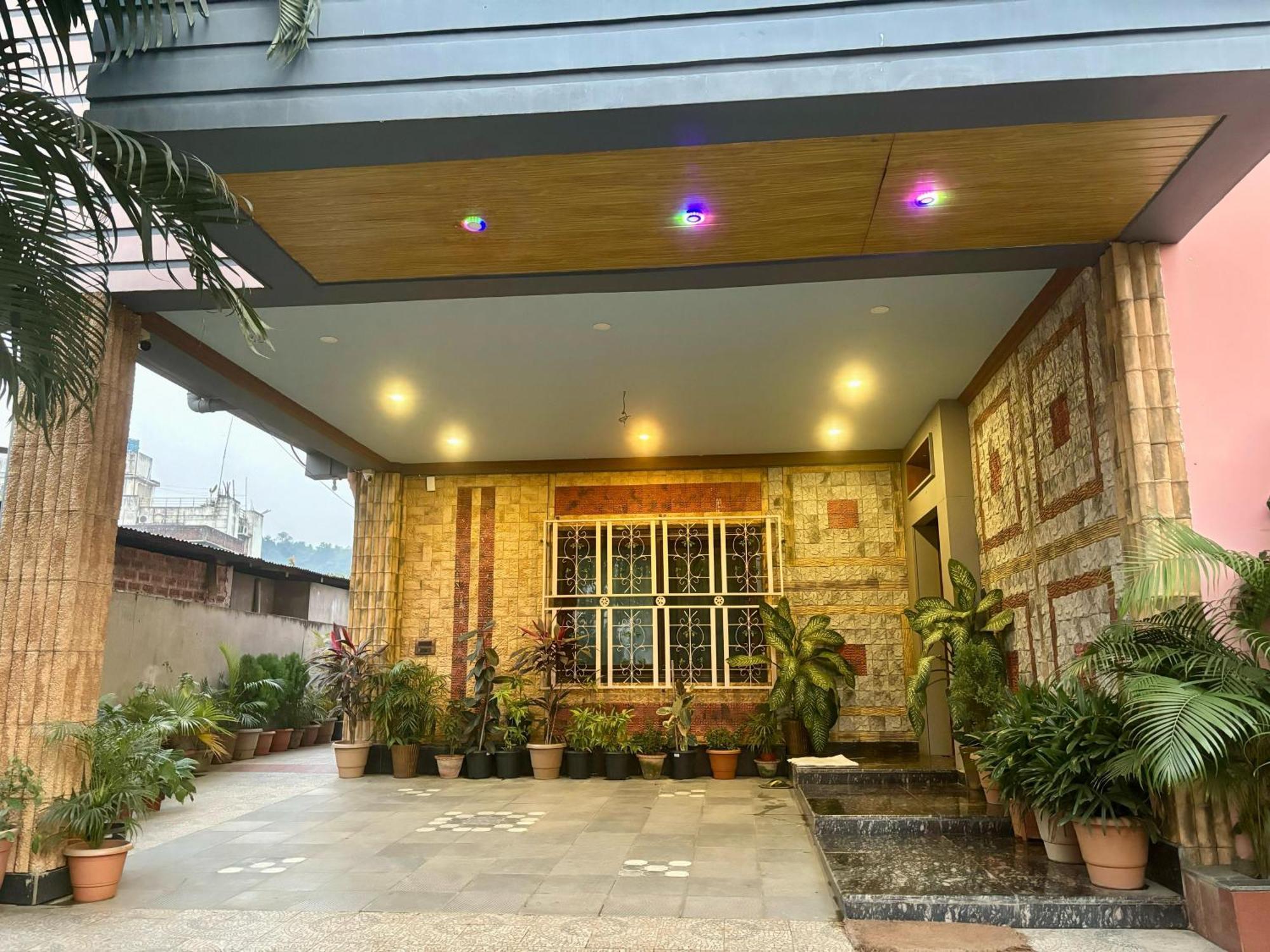 Krishna Shree Guest House Guwahati Dış mekan fotoğraf