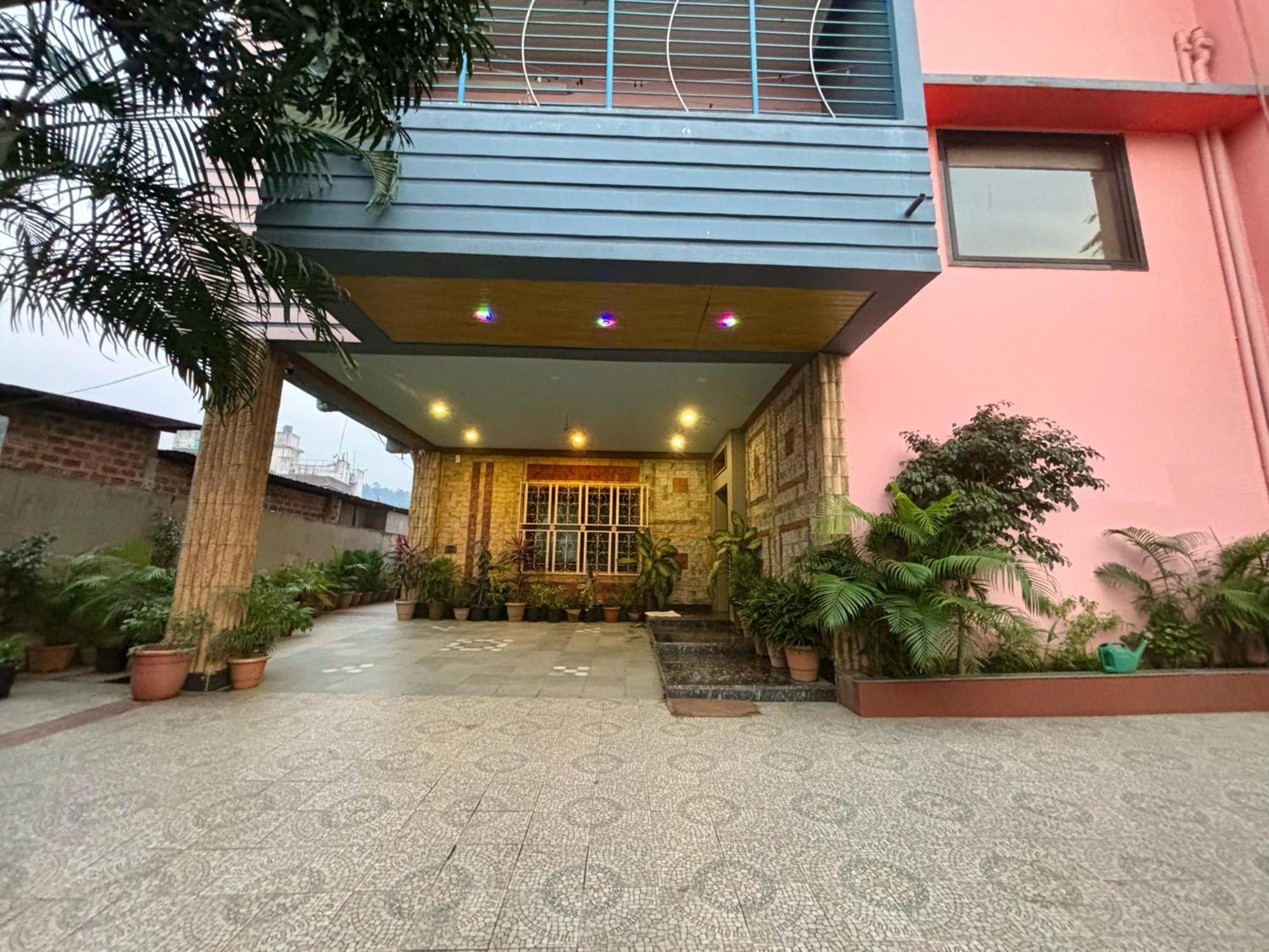 Krishna Shree Guest House Guwahati Dış mekan fotoğraf