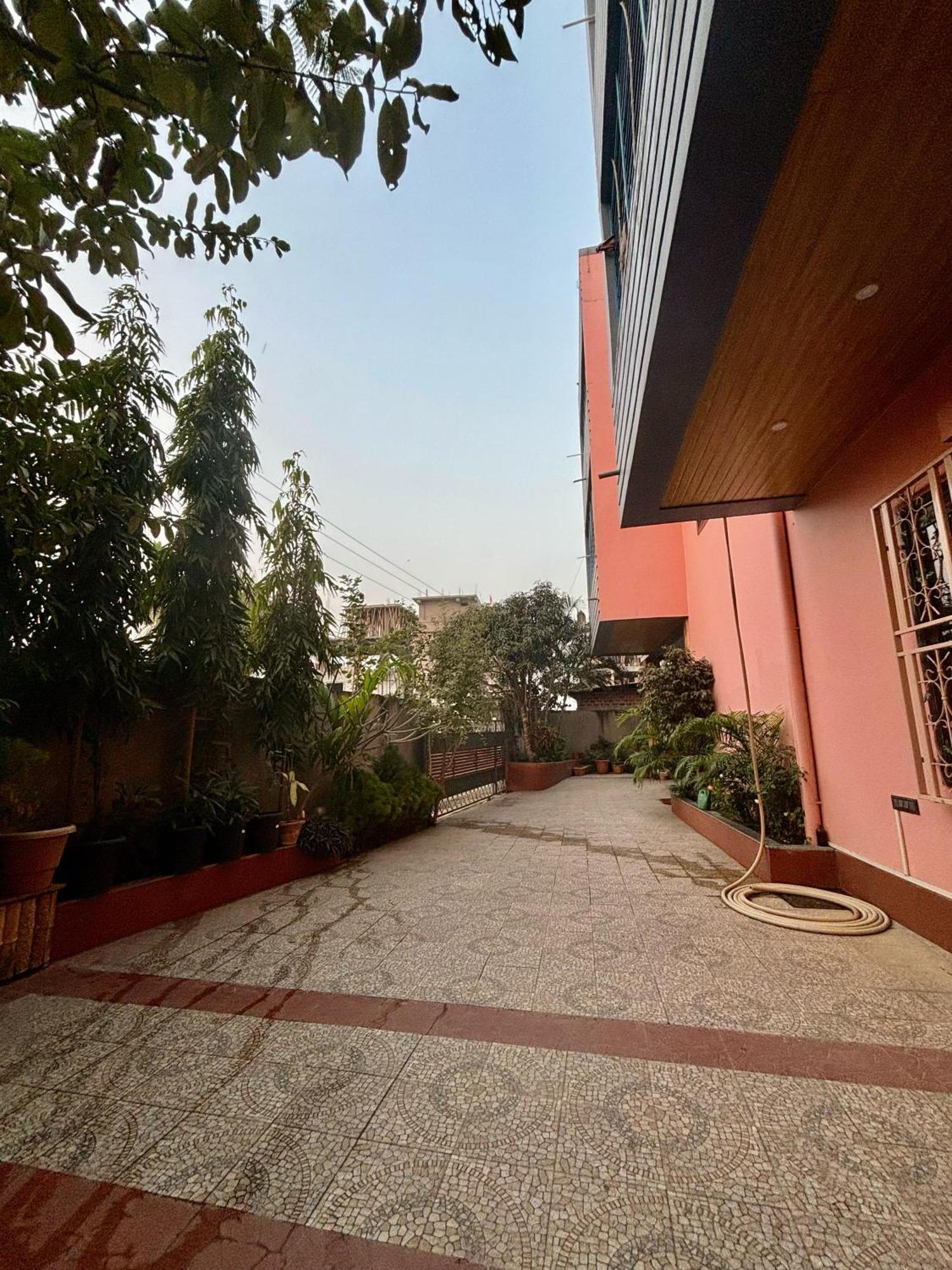 Krishna Shree Guest House Guwahati Dış mekan fotoğraf