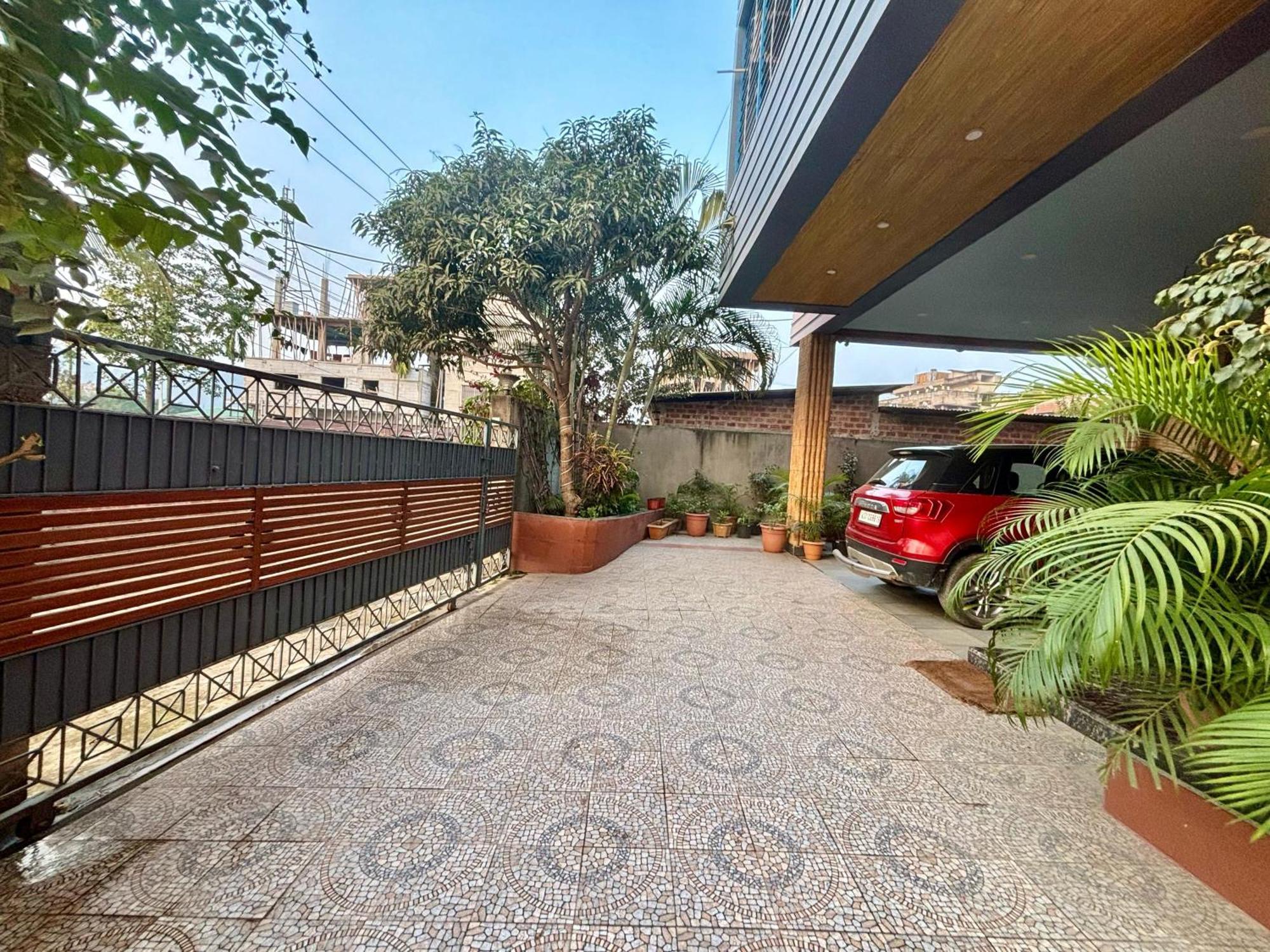 Krishna Shree Guest House Guwahati Dış mekan fotoğraf